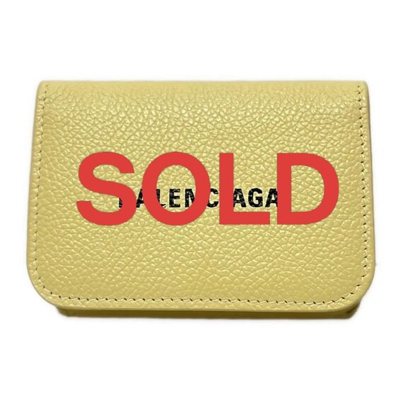 BALENCIAGA Cash Mini Wallet Light Yellow Leather - Trifold Wallet 227-050925 - Picture 1 of 5